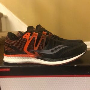 NIB! Men’s Saucony Liberty ISO Running Shoes